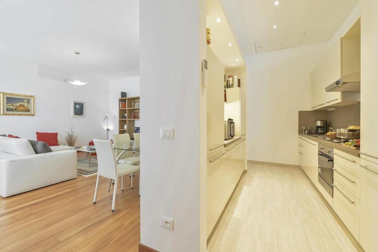 Apartment Palazzo Anselmi By Halldis Florence