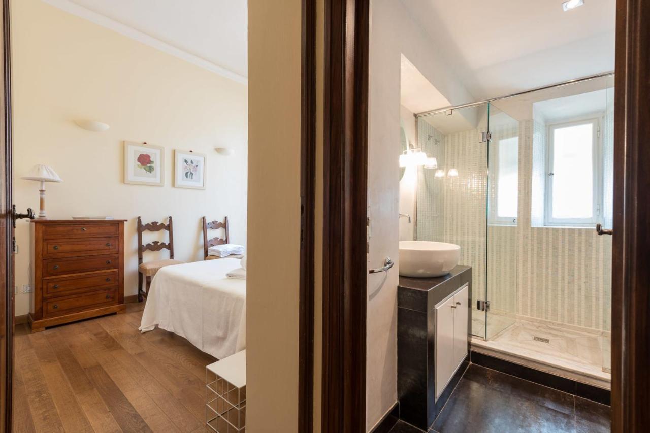 Charming 2bed Overlooking Duomo - Hosted By Sweetstay Florence