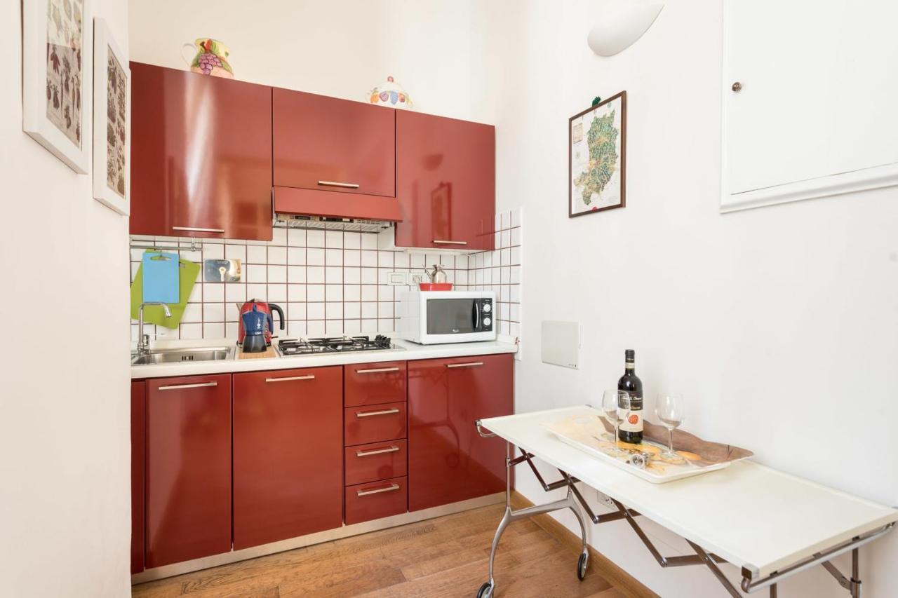 Charming 2bed Overlooking Duomo - Hosted By Sweetstay *