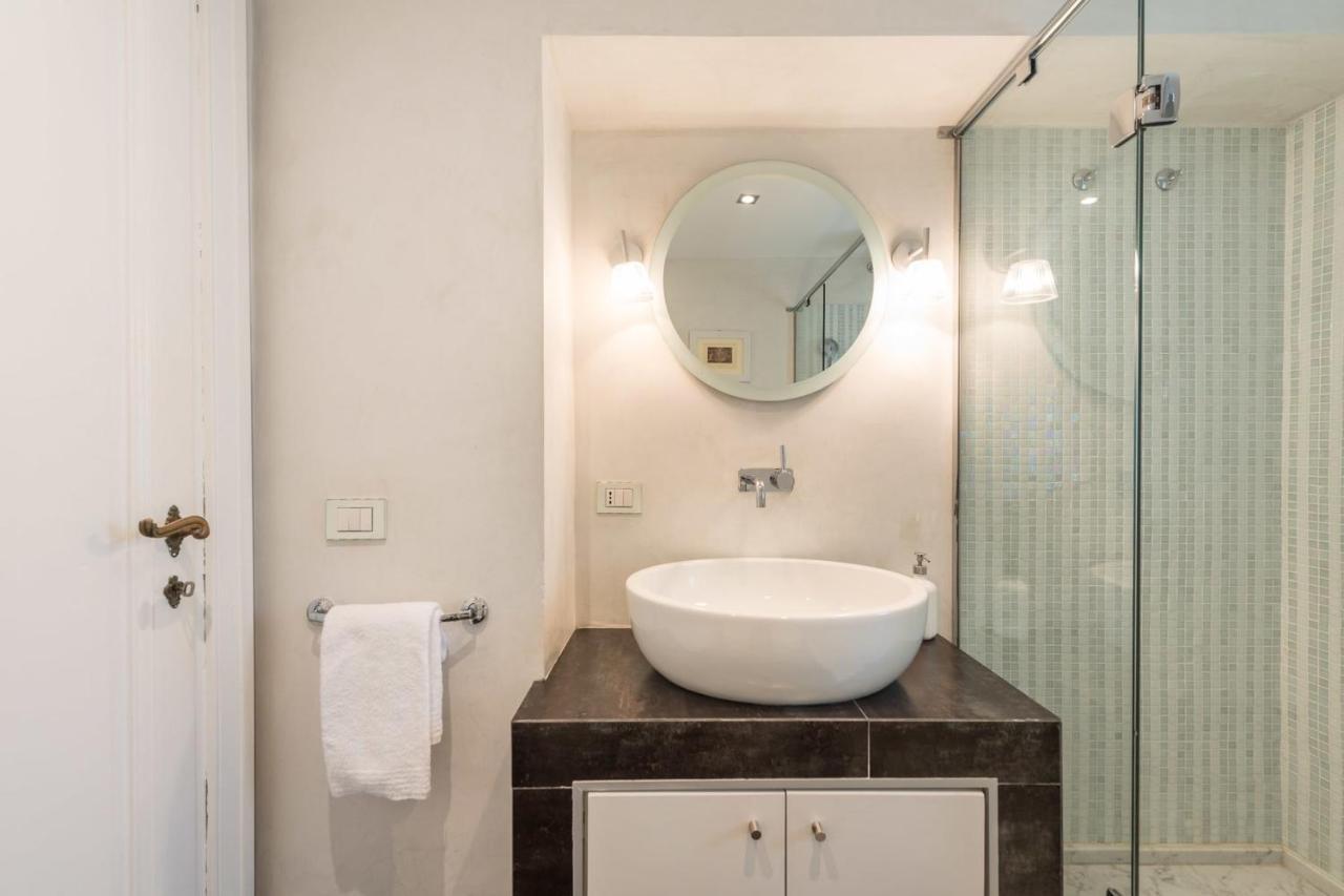 Charming 2bed Overlooking Duomo - Hosted By Sweetstay Florence