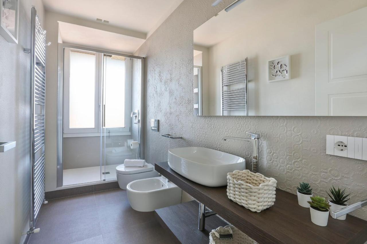 Apartment Penthouse With Big Terrace In Oltrarno *