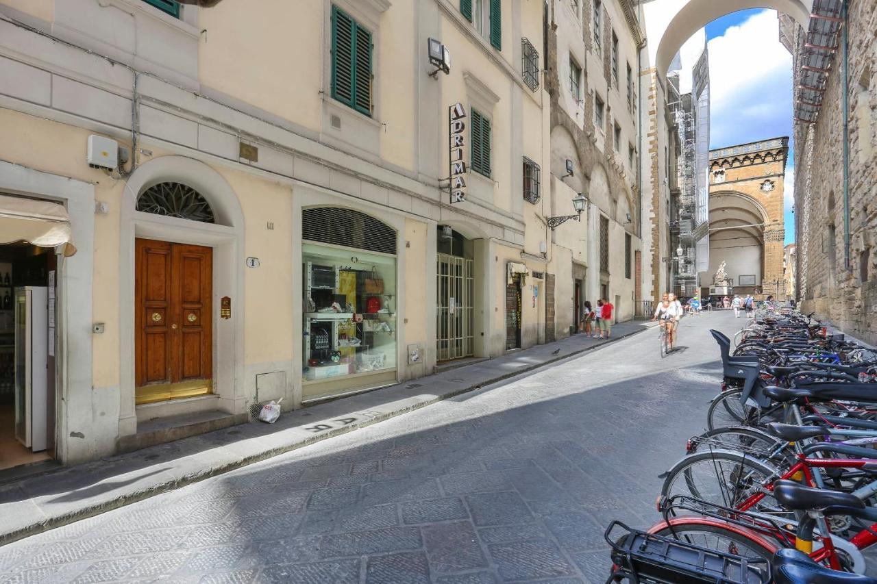 Lullaby Near Palazzo Vecchio And Piazza Signoria -hosted By Sweetstay Apartment *