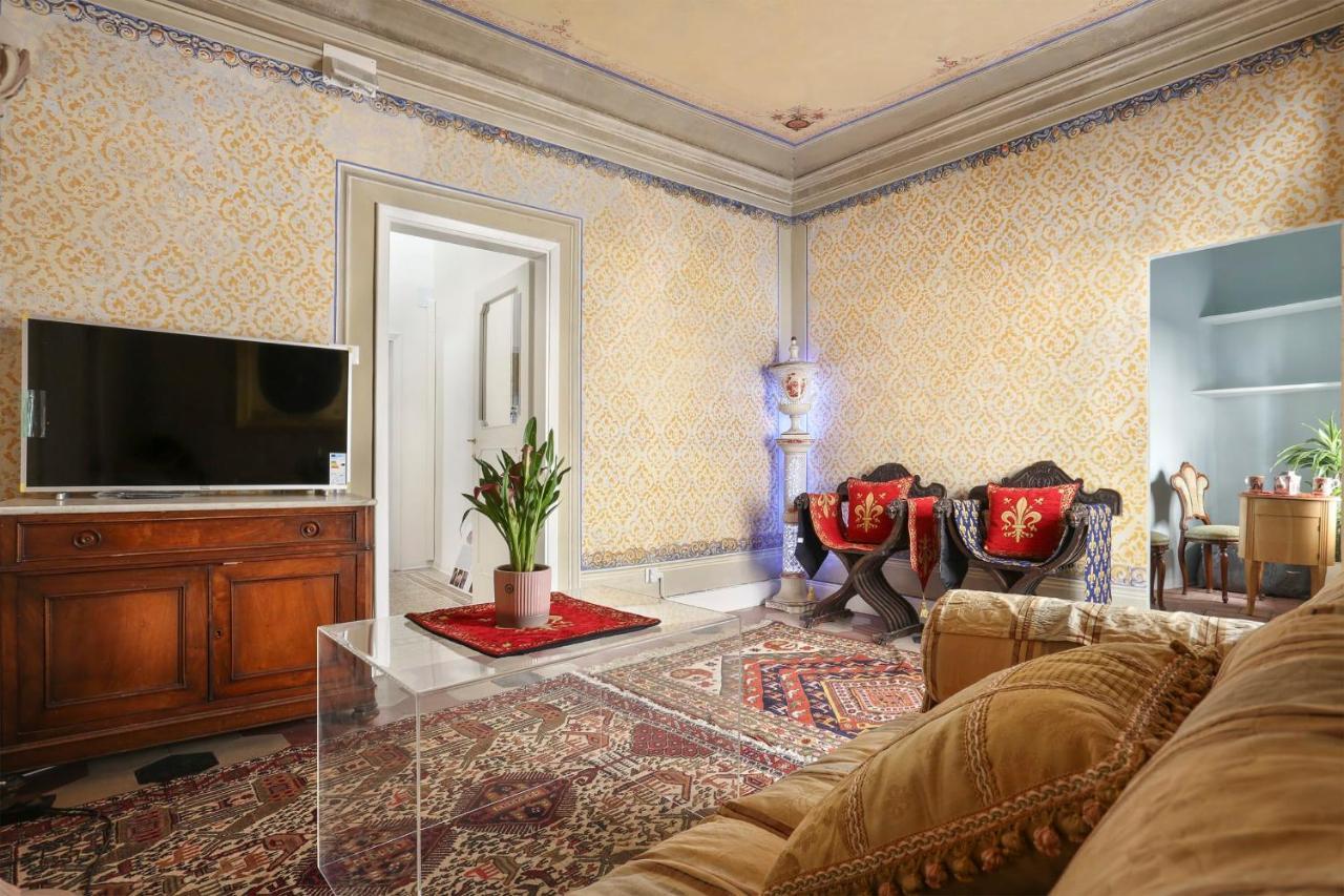 Lullaby Near Palazzo Vecchio And Piazza Signoria -hosted By Sweetstay * Florenz