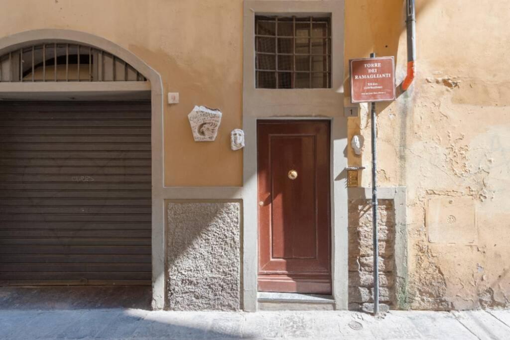 Medieval Tower House Near Ponte Vecchio - * Florenz