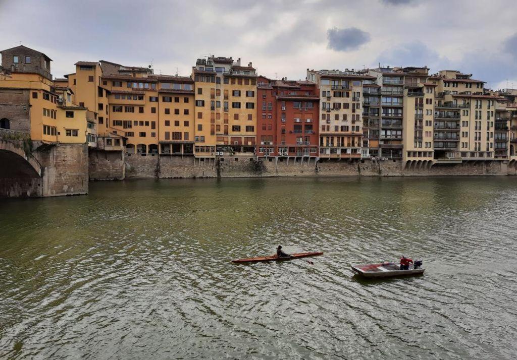 The Secret Window On The River Arno Firenze