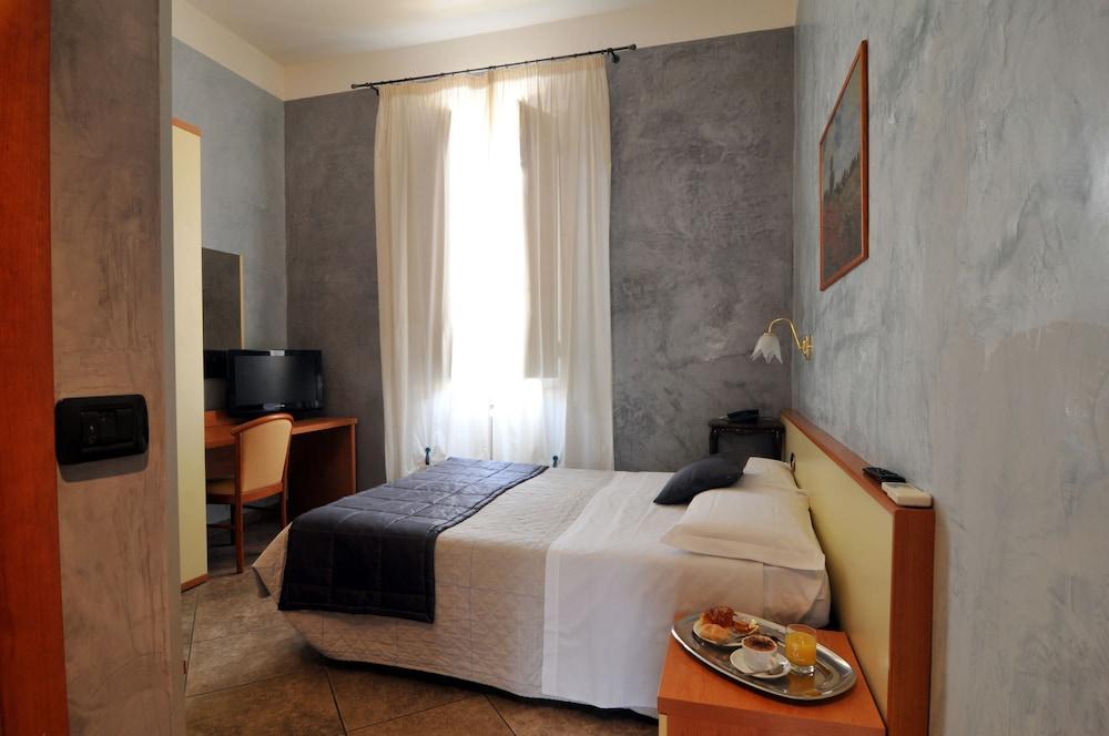 Hotel Angelica 2*