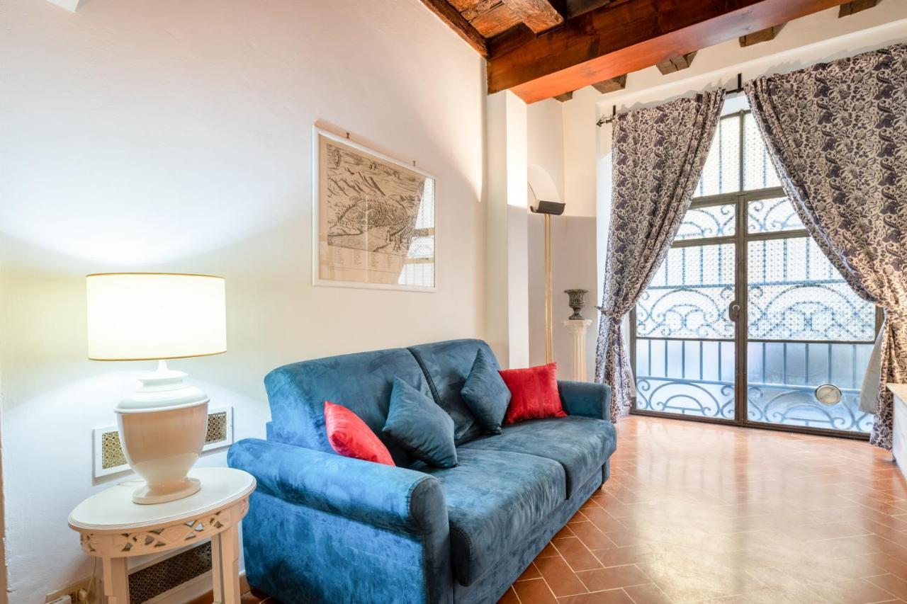 Magnoli & Ponte Vecchio Apartment Florence