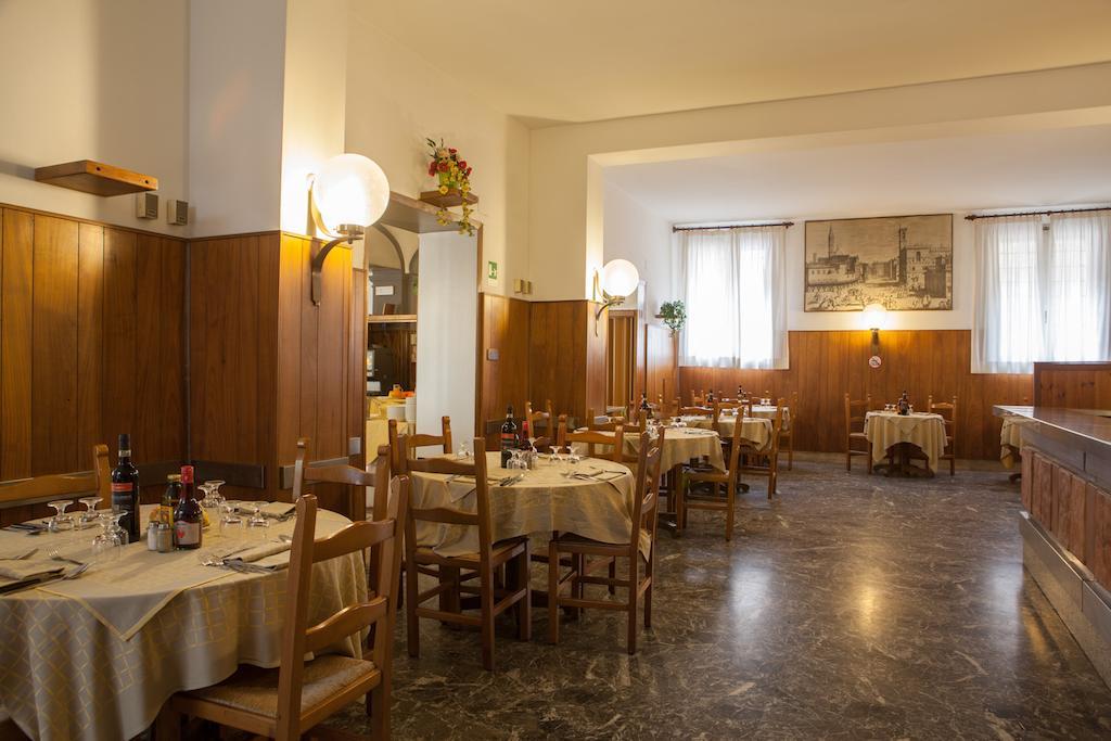 Auto Park Hotel 3*