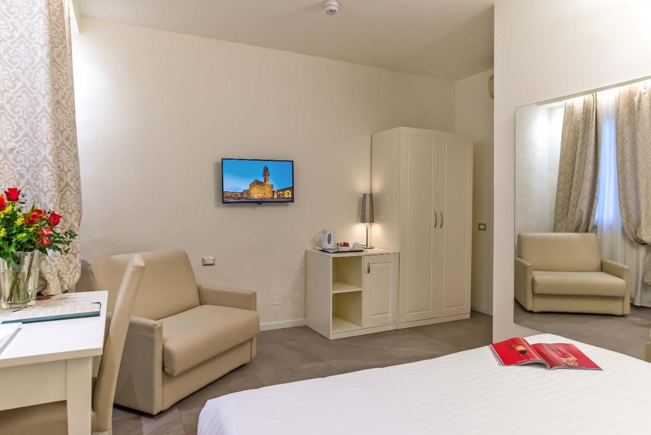 Hotel Accademia 3*