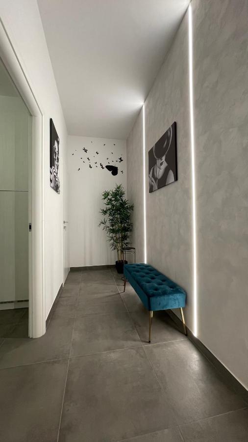 Kinga Cavour Firenze