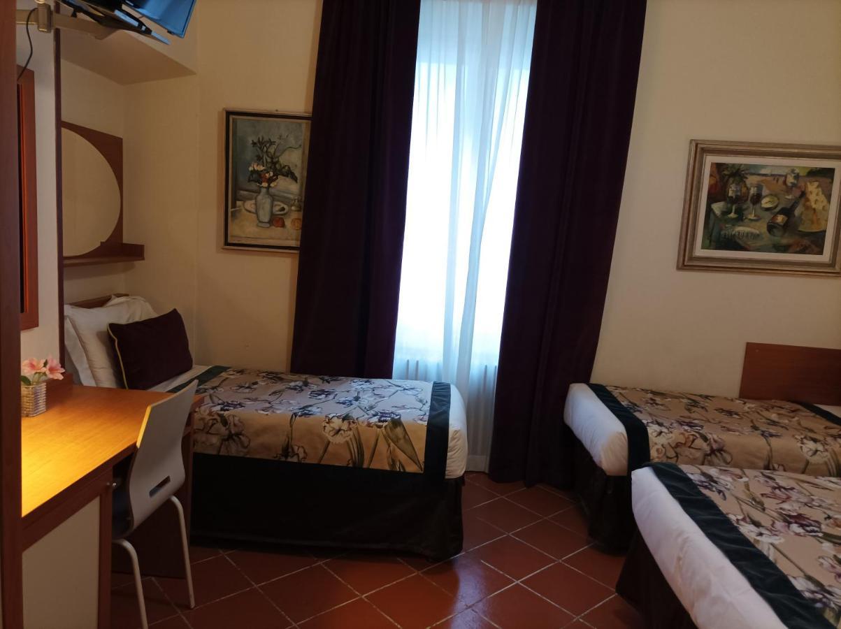 Hotel Maxim Axial