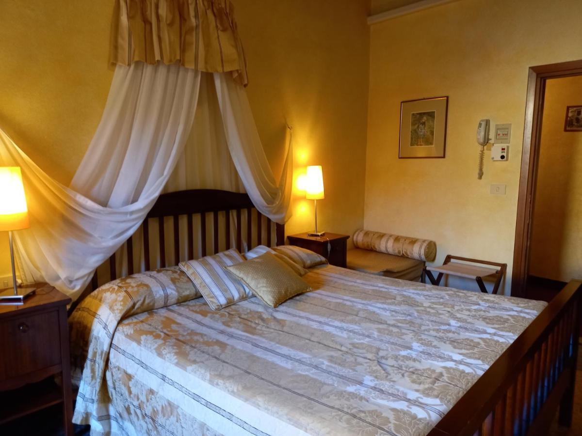 Tourist House Hotel