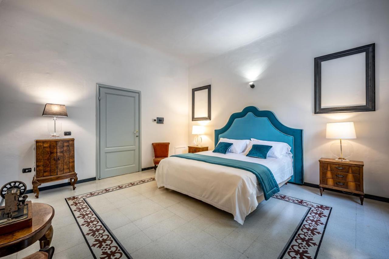 Yid Five Luxury Suites Apt With Secret Garden Appartement