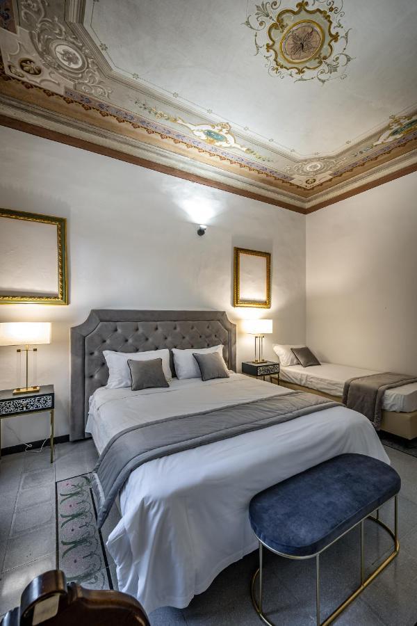 Yid Five Luxury Suites Apt With Secret Garden Florence