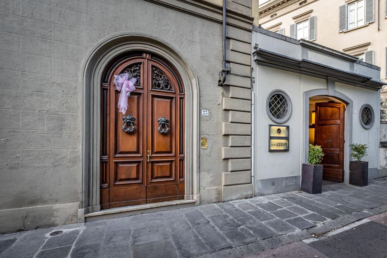 Yid Five Luxury Suites Apt With Secret Garden Florence