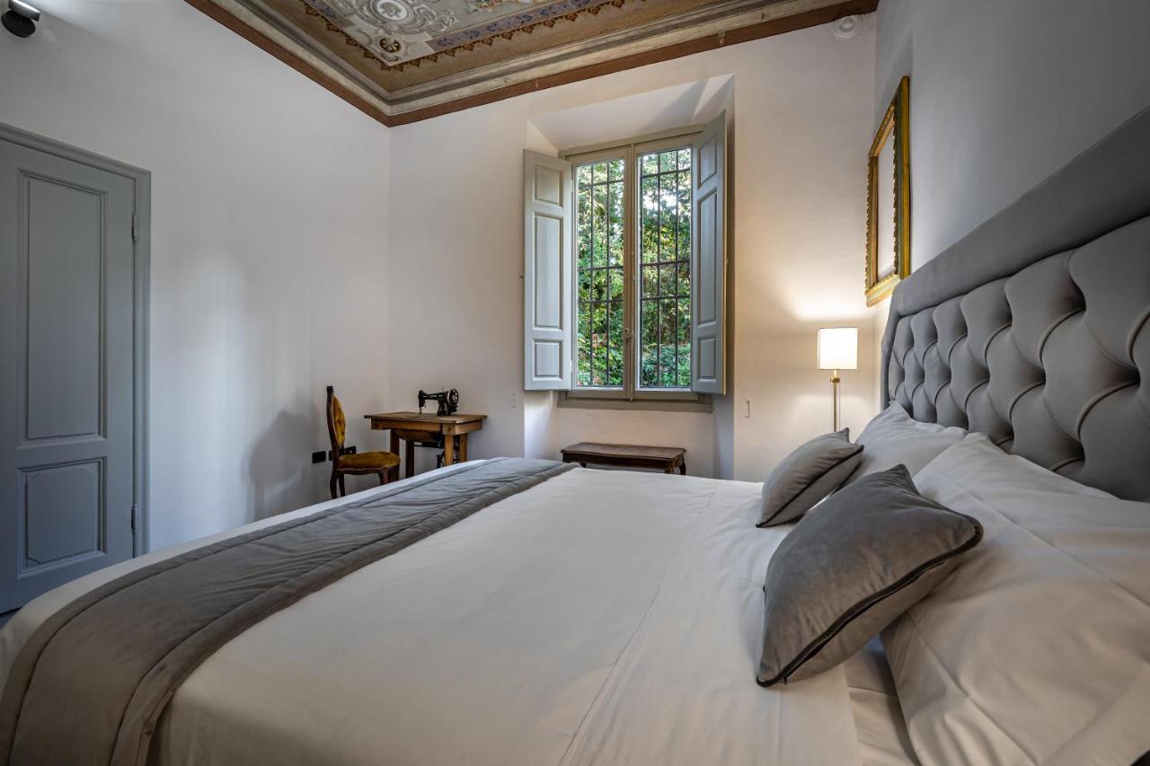 Apartment Yid Five Luxury Suites Apt With Secret Garden