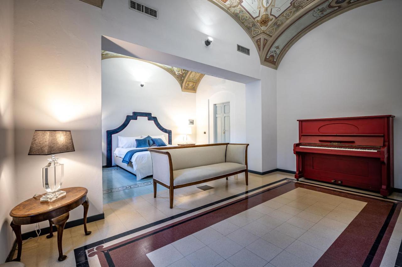 Yid Five Luxury Suites Apt With Secret Garden Appartement Florence