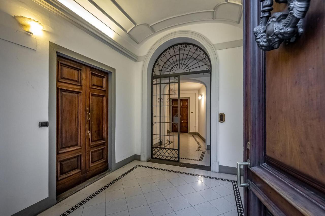 Apartment Yid Five Luxury Suites Apt With Secret Garden