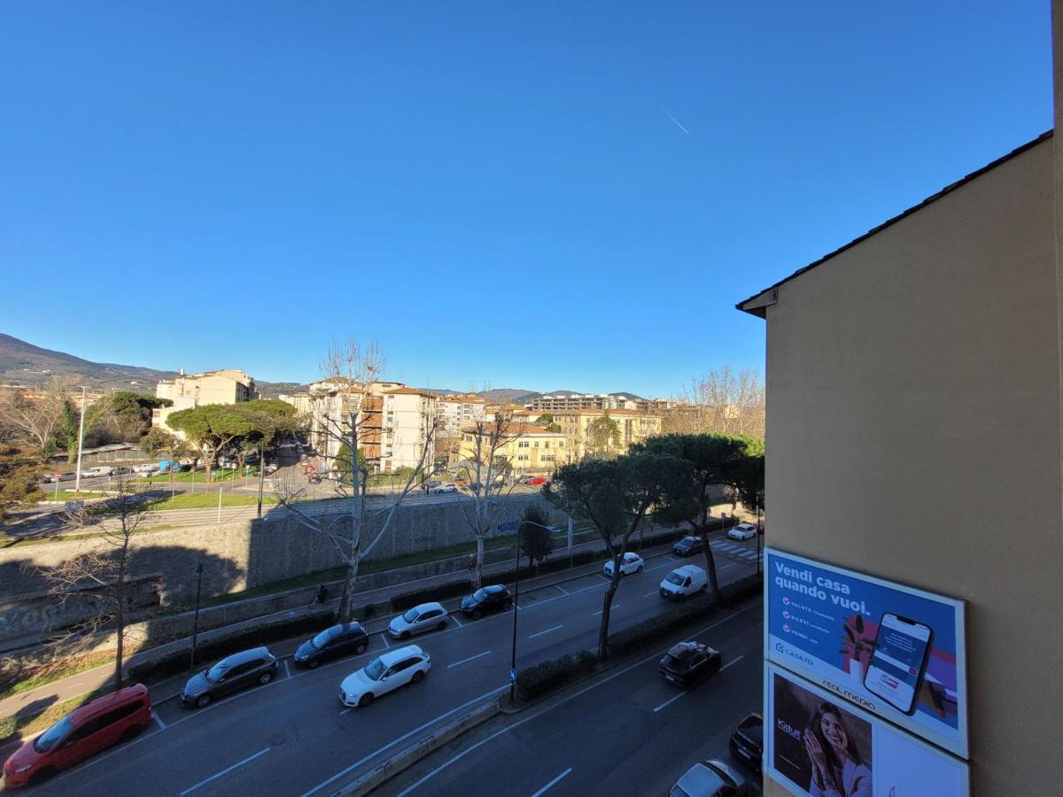 Fabio's Guesthouse&parking