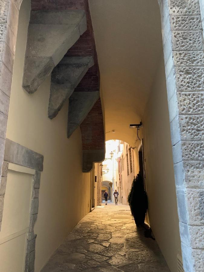 Apartment Signoria With Patio Florence