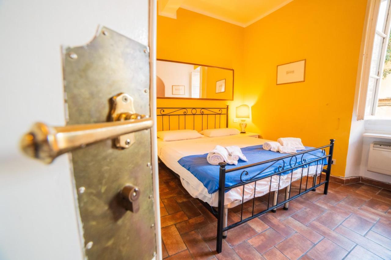 S1 - Serristori Tower Apt - Dolcevita Apartment *
