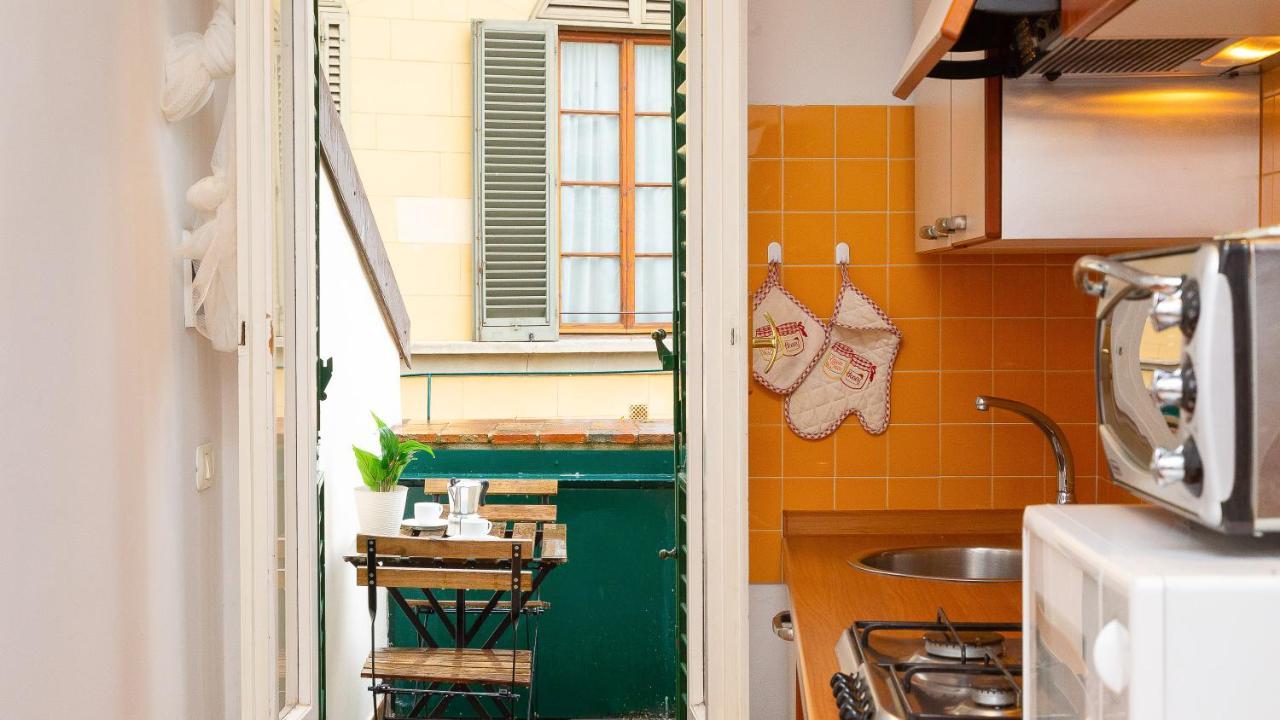Apartment Piazza Della Signoria-rental In Rome