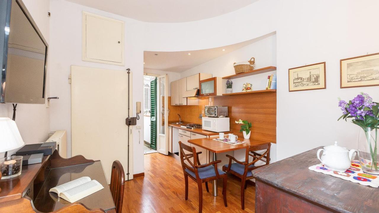 Apartment Piazza Della Signoria-rental In Rome