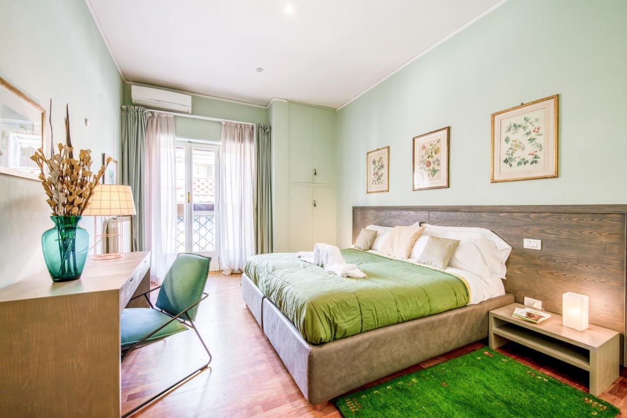 Guesthost - Elegant Ponte Vecchio Apartment Florenz
