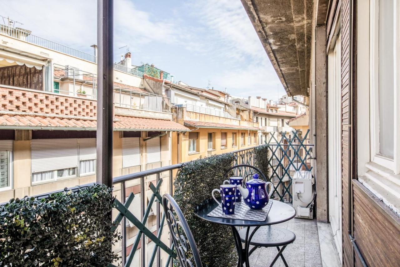 Apartment Guesthost - Elegant Ponte Vecchio