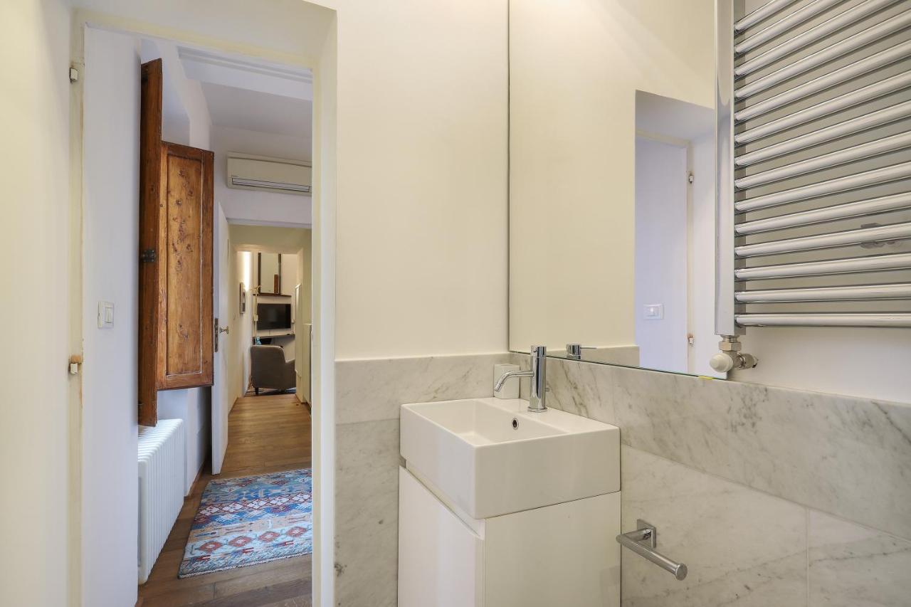Borgo Tegolaio Terrace Apartment Florence