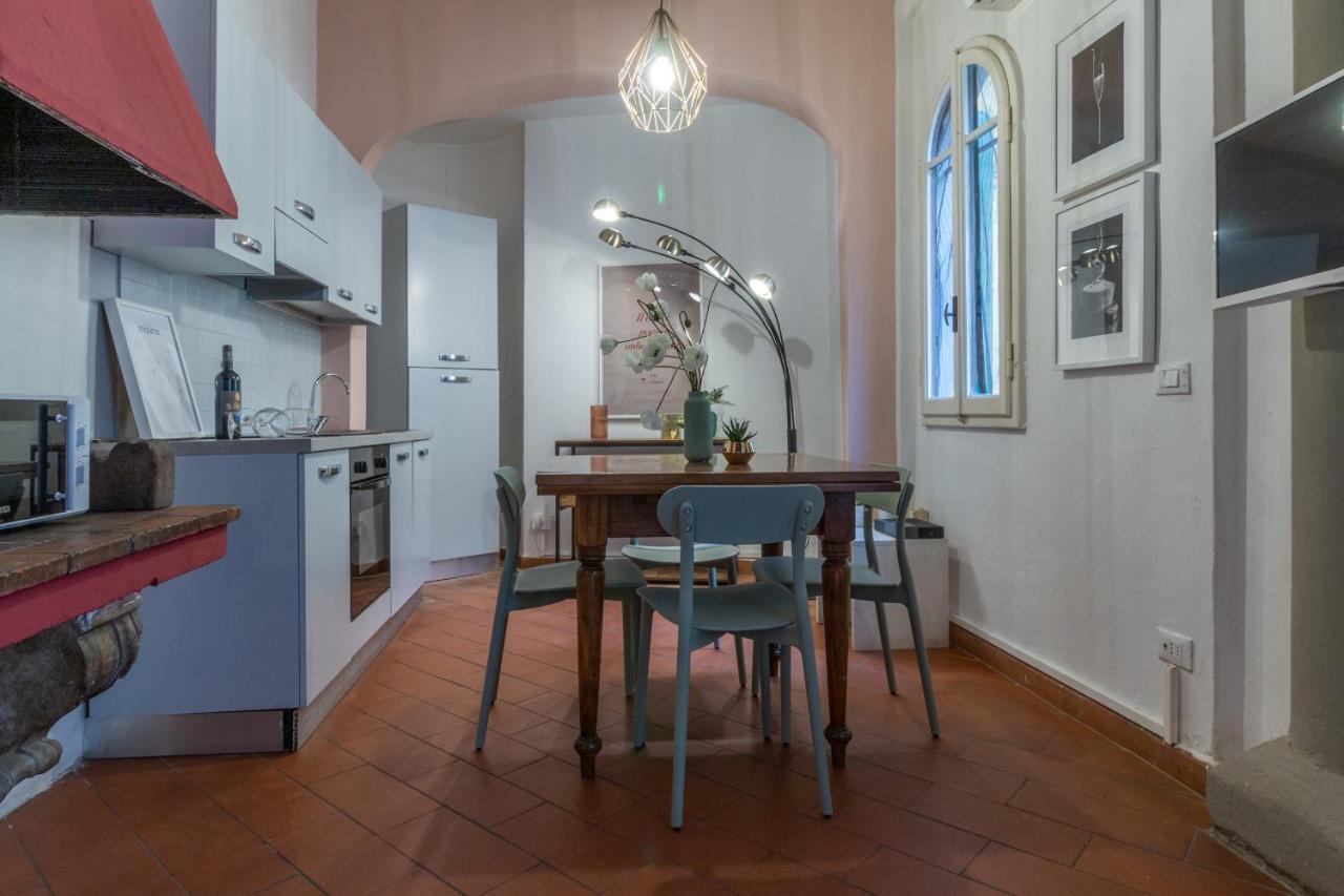 Wine Vernaccia Apartment