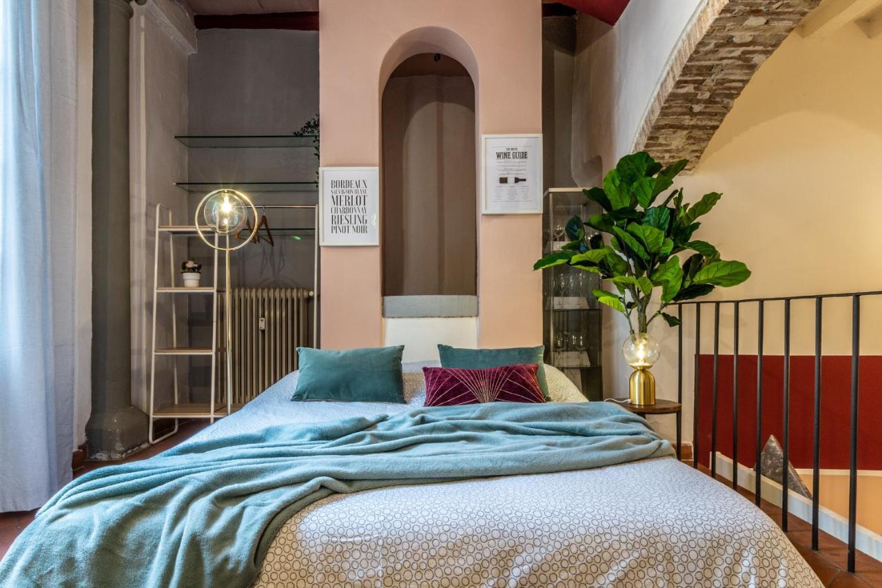 Wine Vernaccia Apartment
