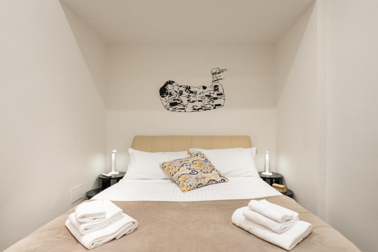Apartment Art Gallery In - Hosted By Sweetstay Florenz