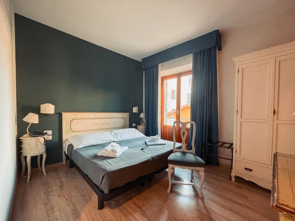 Azzi 3* Florenz
