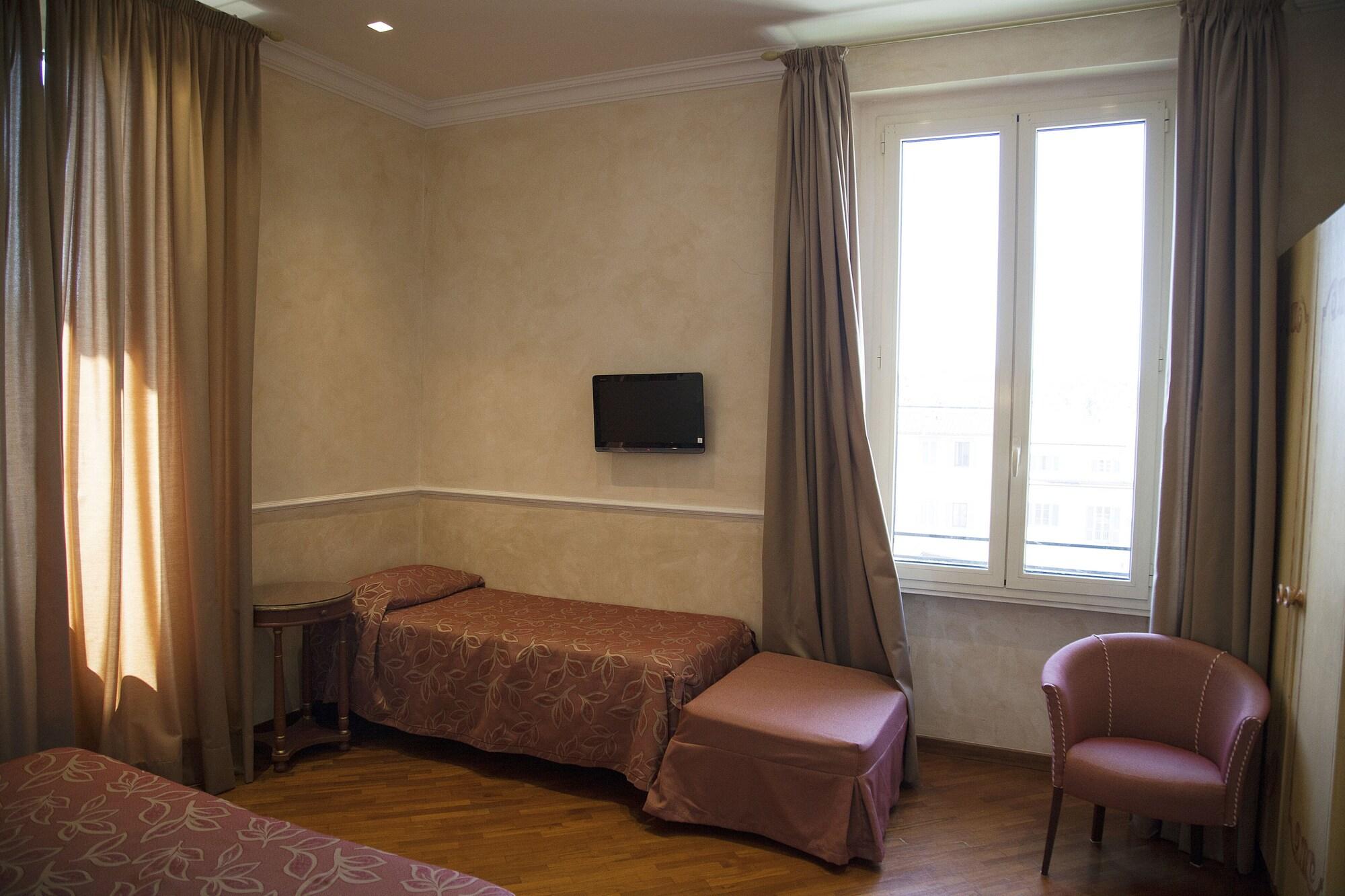 Aurora 3* Florence