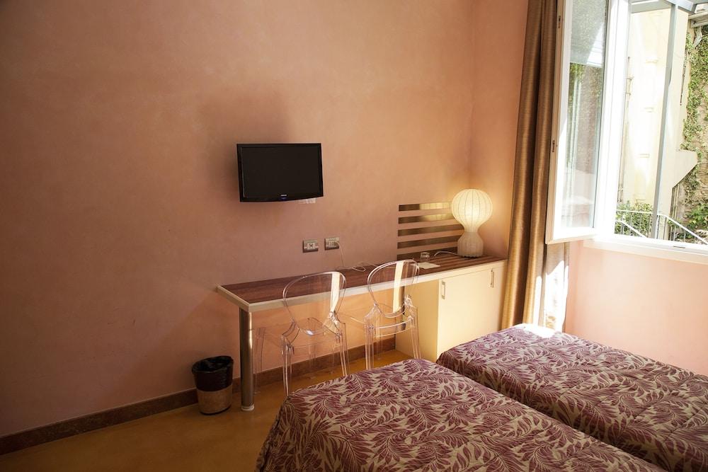 Aurora Hotel Florence