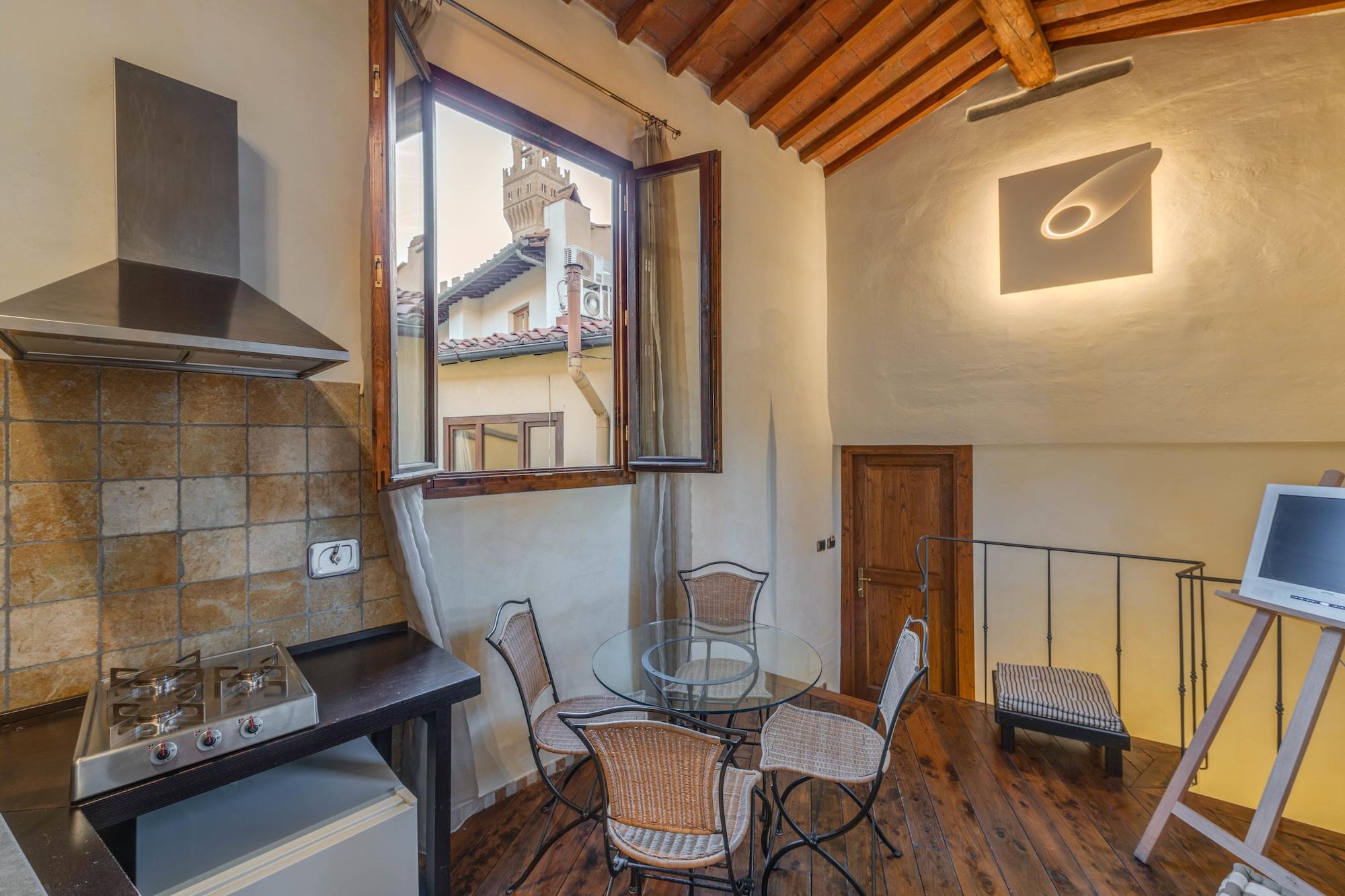 Bed & Breakfast Residenza D'epoca In Piazza Della Signoria 2*