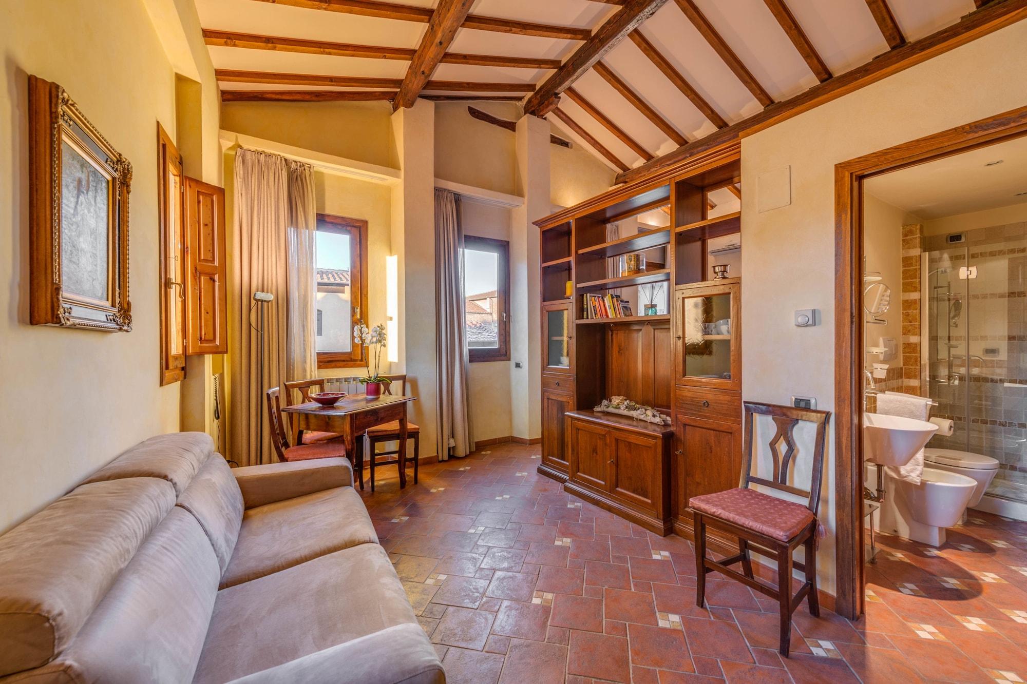 Bed & Breakfast Residenza D'epoca In Piazza Della Signoria 2*