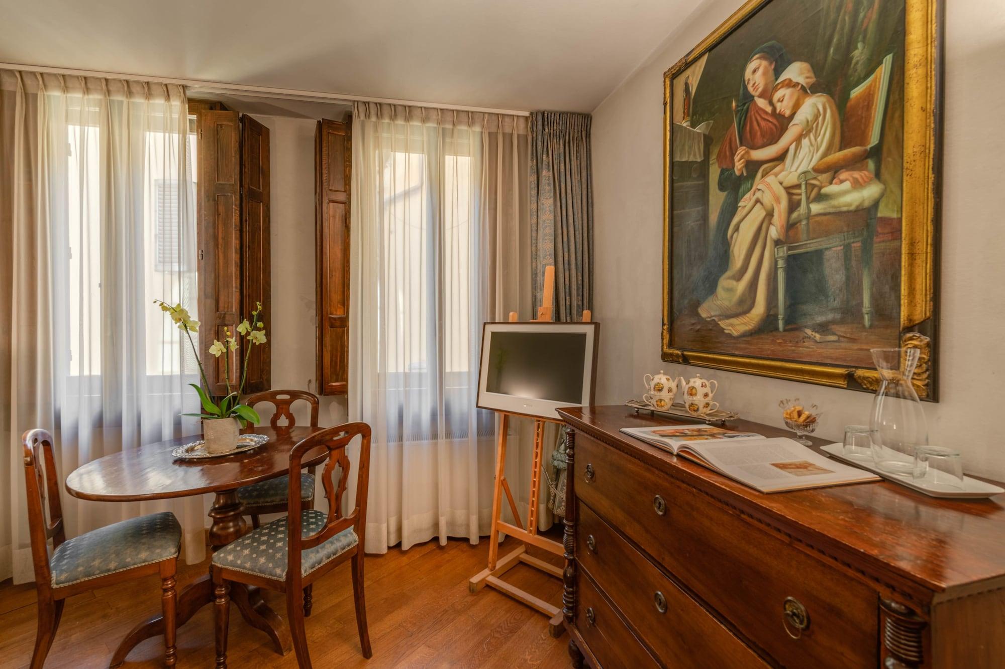 Bed & Breakfast Residenza D'epoca In Piazza Della Signoria 2*