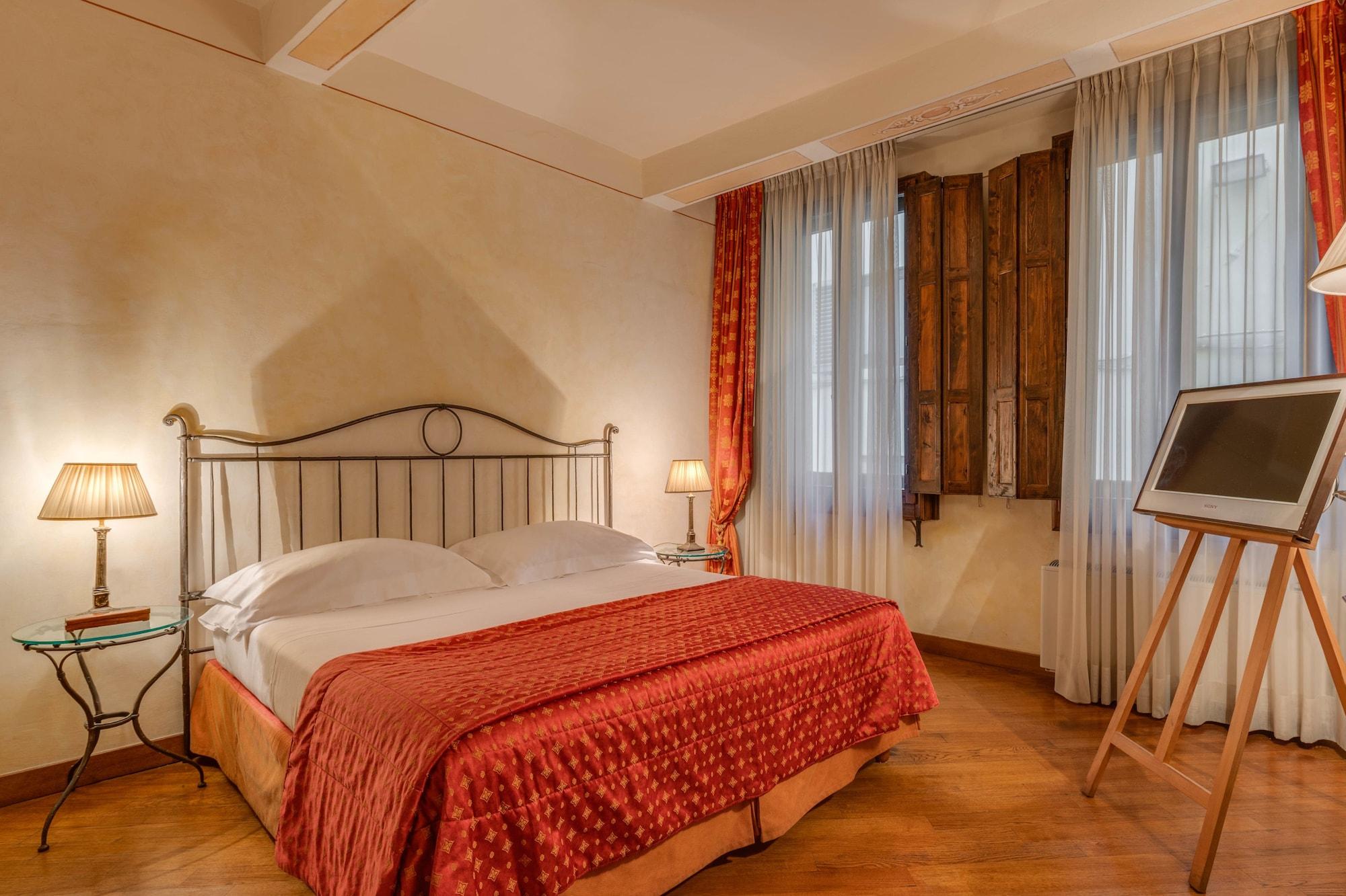 Bed & Breakfast Residenza D'epoca In Piazza Della Signoria