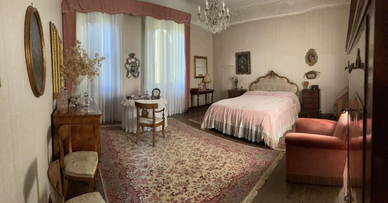 Casa La Torre Un Castello Alle Porte Di Appartement *