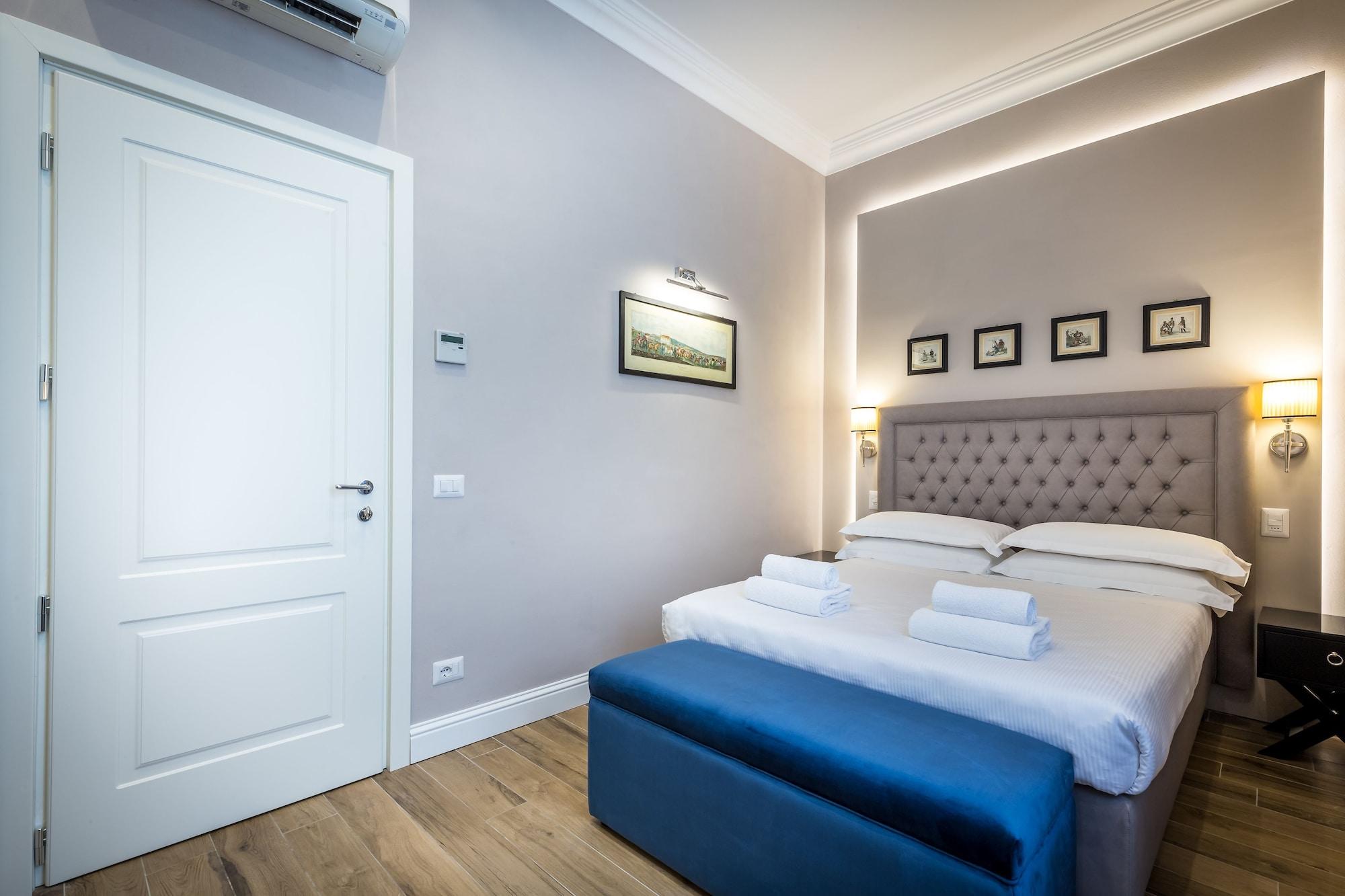 Emma Small Luxury 2* Florence
