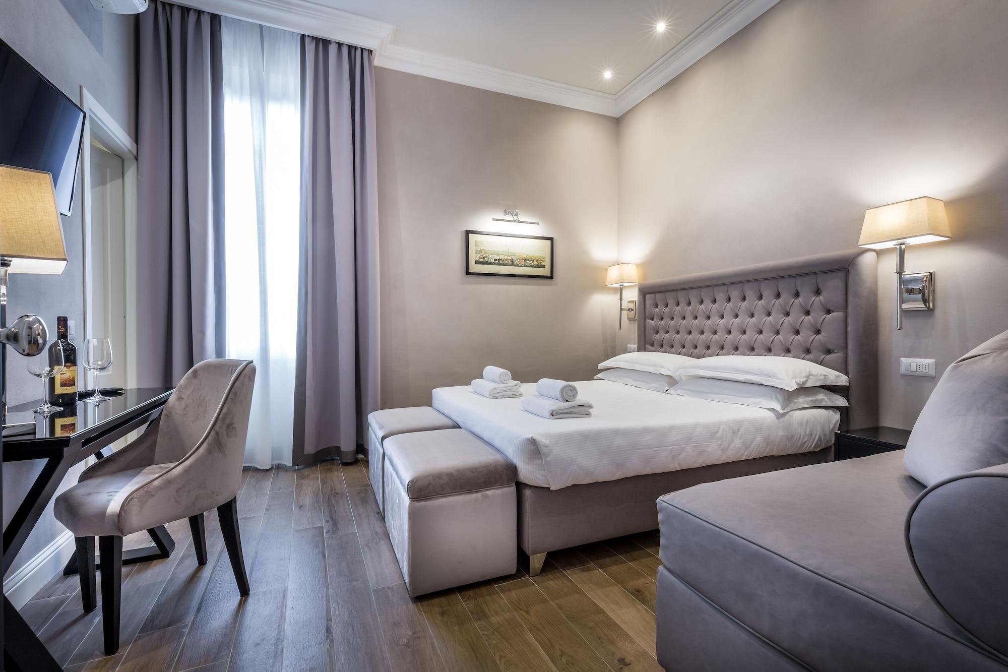 Emma Small Luxury 2*