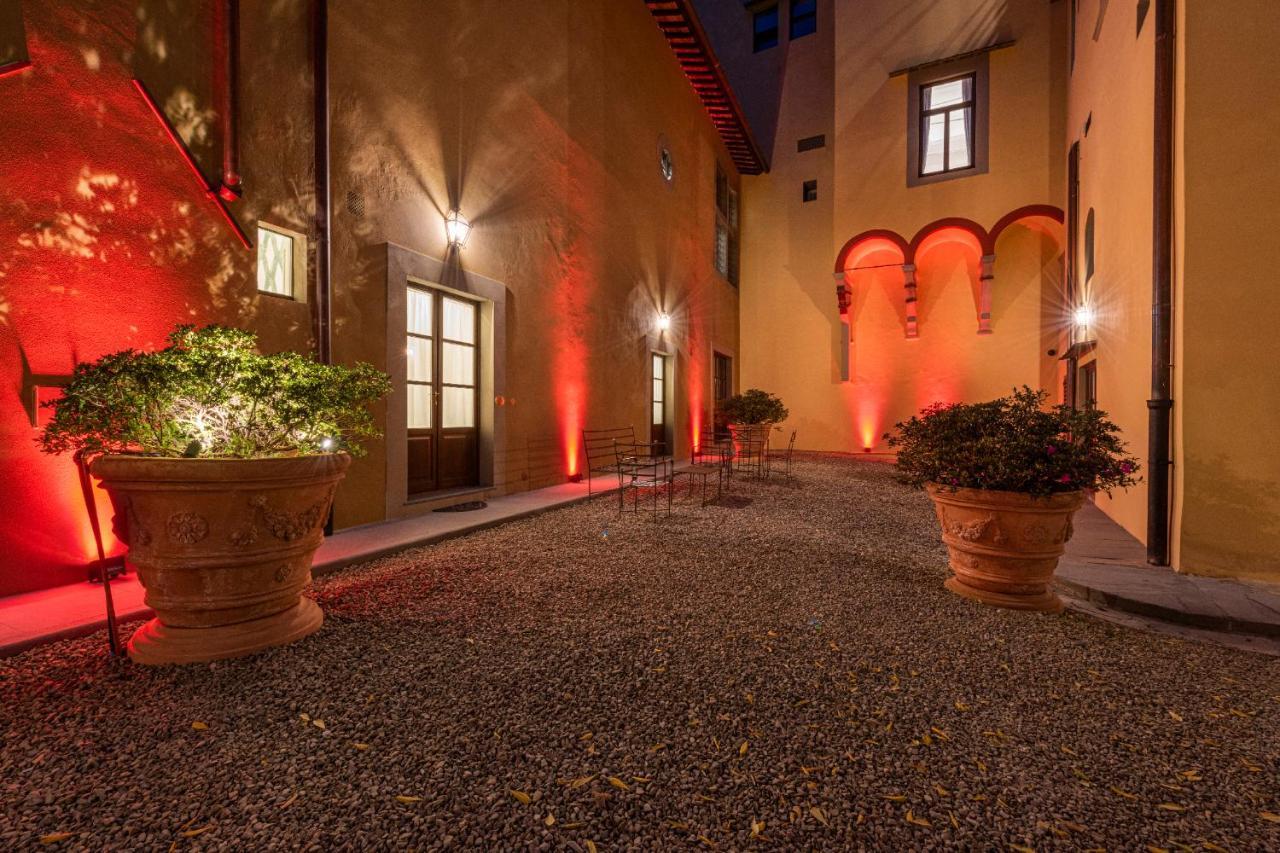 Aparmtents - Dragomanni Loft With Patio Apartment Florenz