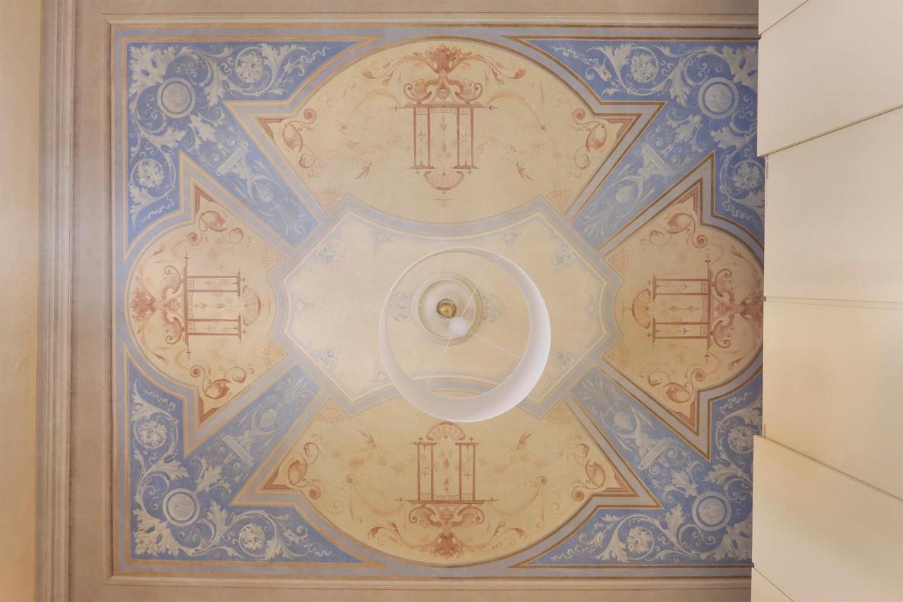 Luxury With Amazing Terrace In Florence-hosted By Sweetstay * Florence