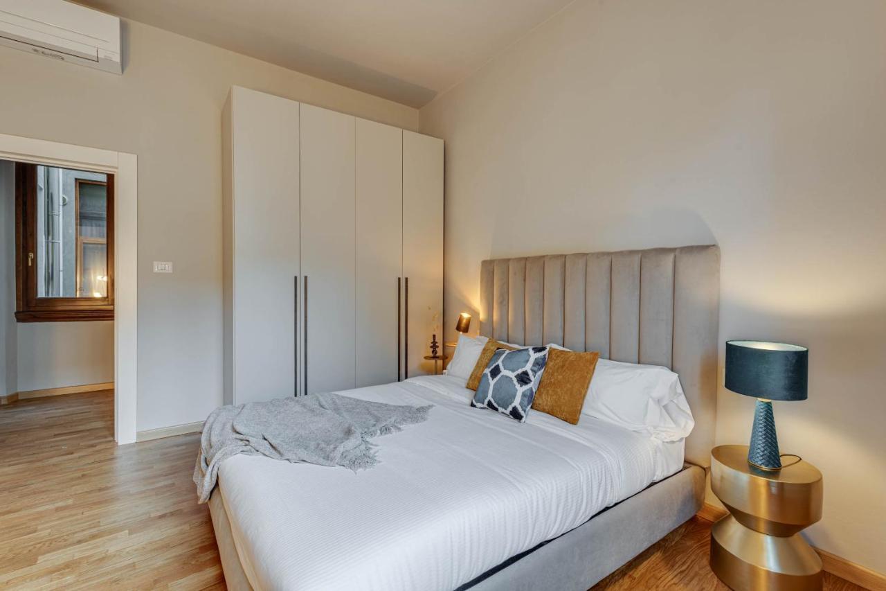 Apartment - Santo Stefano's Mirror *