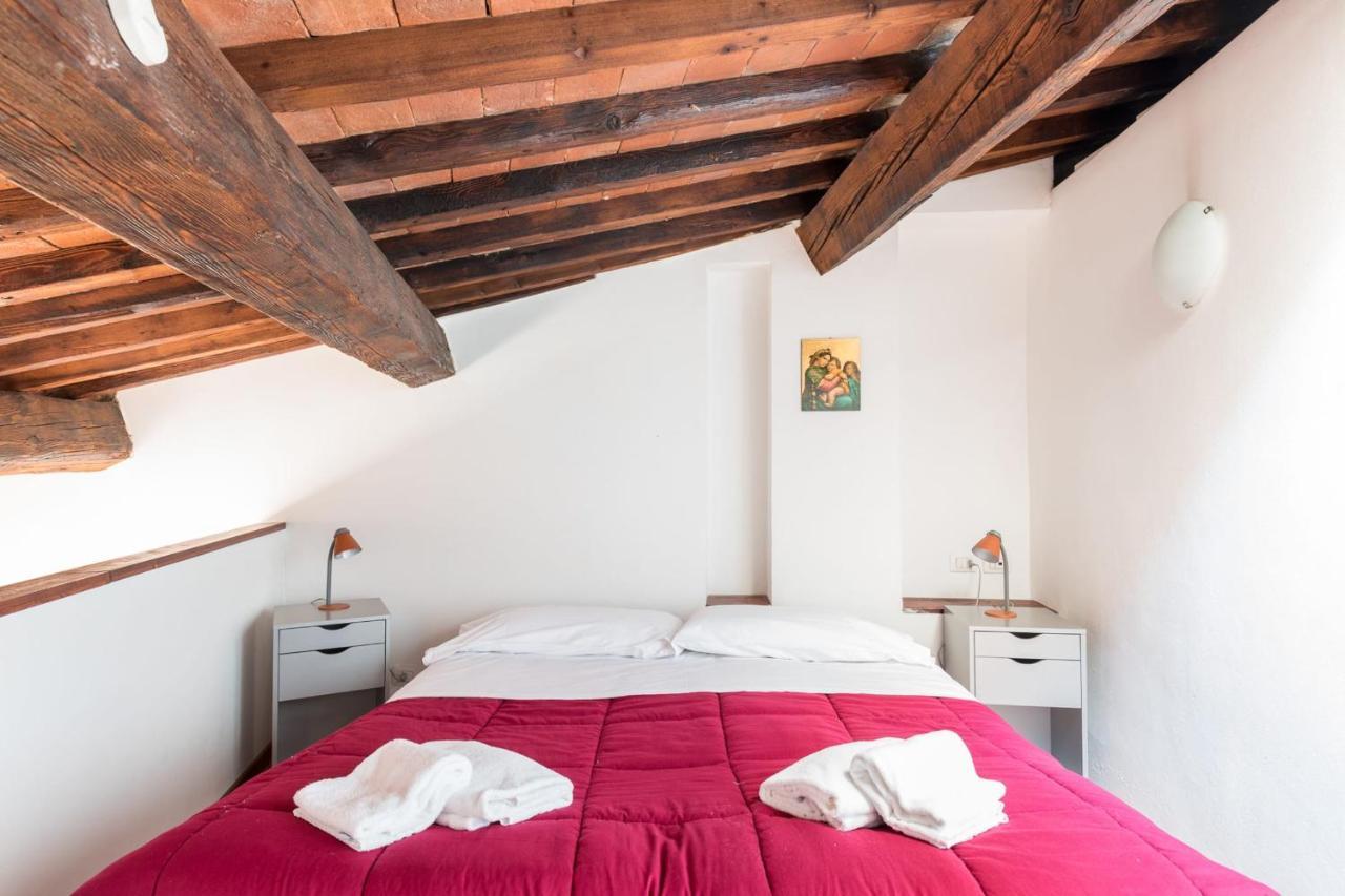 Lovely Loft 2 Steps From The Cathedral In Apartment