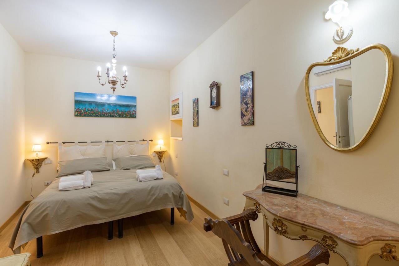 Pinocchio' S House In The Center Of Apartamento *