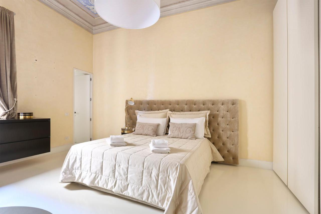 Luxury With Amazing Terrace In Florence-hosted By Sweetstay * Florence