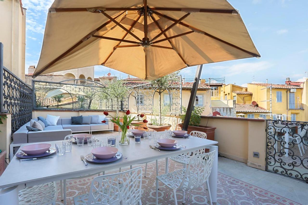 Luxury With Amazing Terrace In Florence-hosted By Sweetstay *